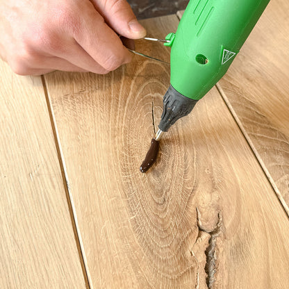 Wood Repair WR 180 hot-melt applicator gun included in the PLUS+ Kit